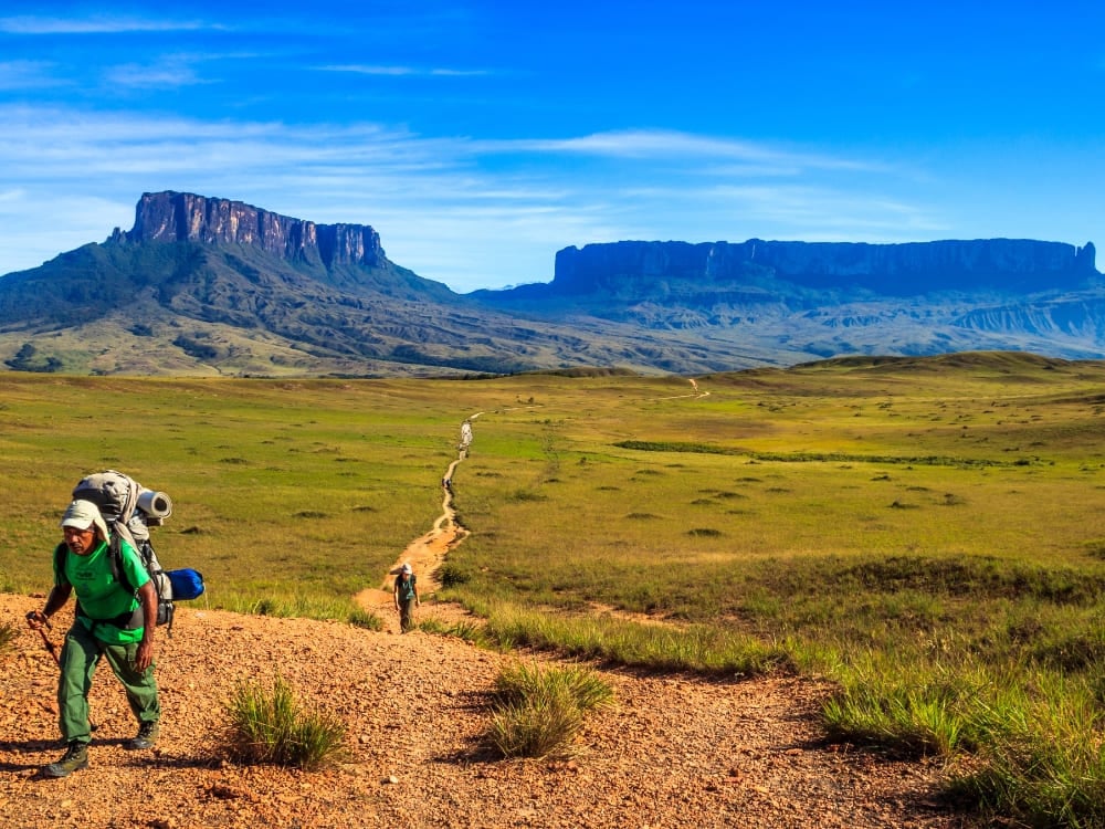 Servizio di portatori sul Monte Roraima Servizio di portatori sul Monte Roraima
