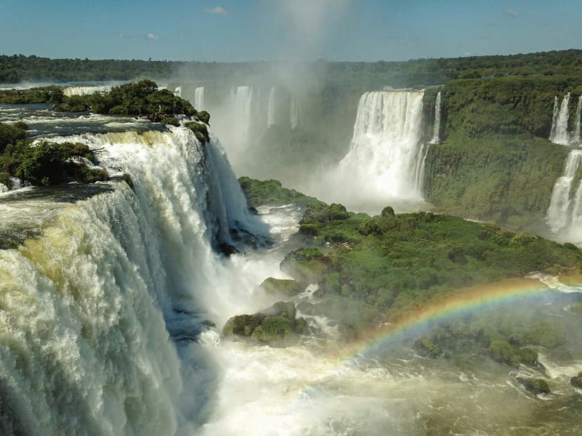 Excursión a las Cataratas del Iguazú: Viaje privado y económico de 3 días en Brasil Excursión a las Cataratas del Iguazú: Viaje privado y económico de 3 días en Brasil